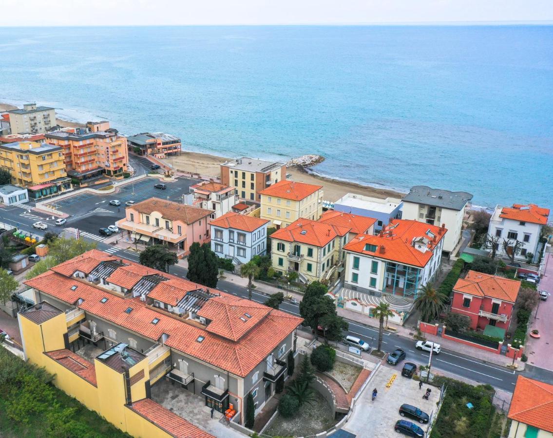 Appartement Casa Aurea Tre Posti Letto A 30 Metri Dal Mare à San Vincenzo Extérieur photo