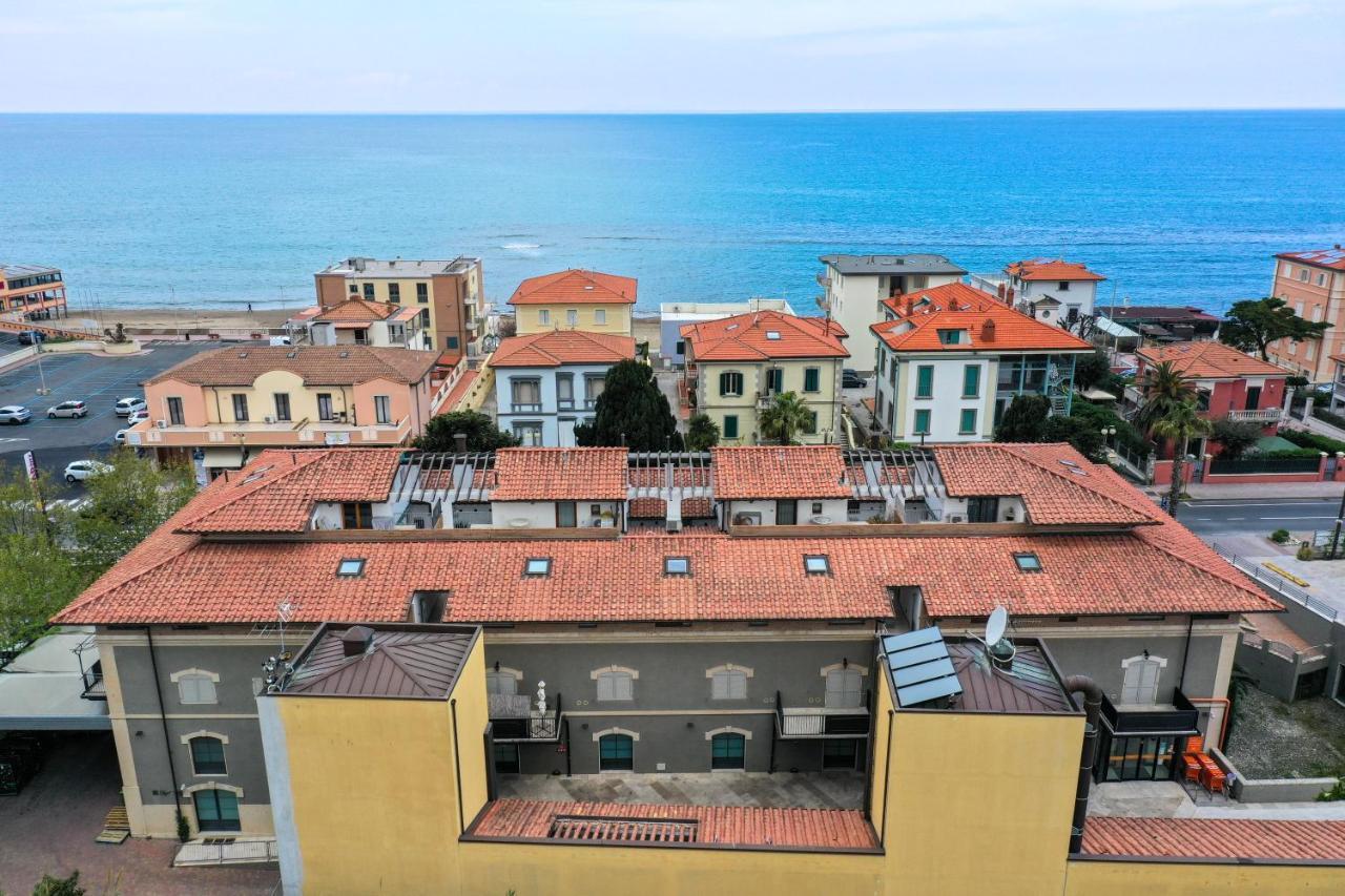 Appartement Casa Aurea Tre Posti Letto A 30 Metri Dal Mare à San Vincenzo Extérieur photo